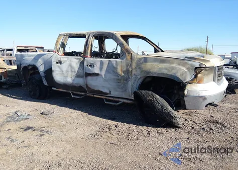2011 GMC Sierra 2500Hd Sle z USA, uszkodzony, nr VIN 1GT120C87BF250030